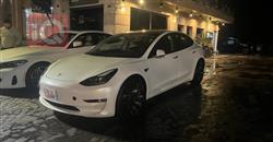 تسلا موديل 3